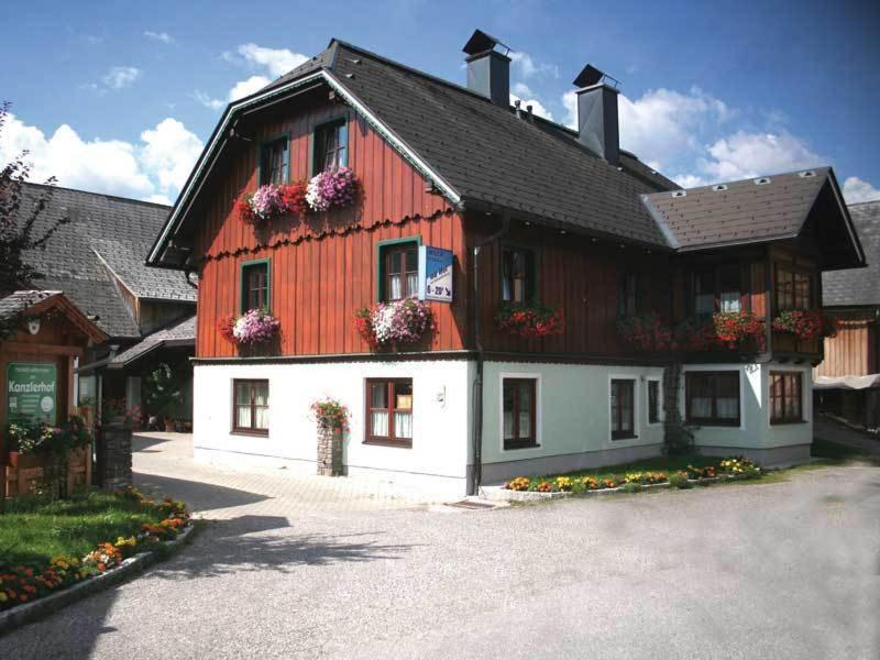 Kanzlerhof Bad Mitterndorf Eksteriør bilde